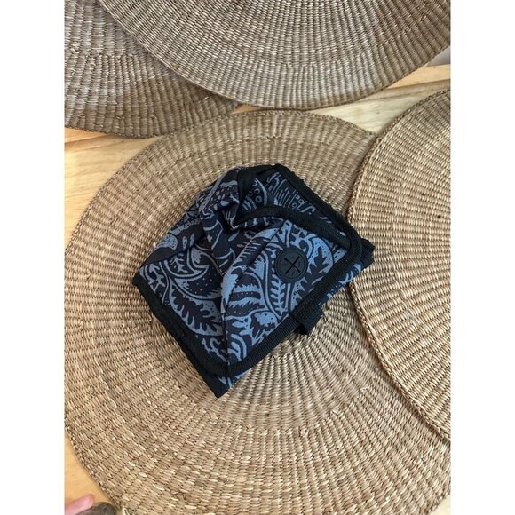 AARP Trifold Wallet Organizer with Black & Gray Pattern - Picture 1 of 9